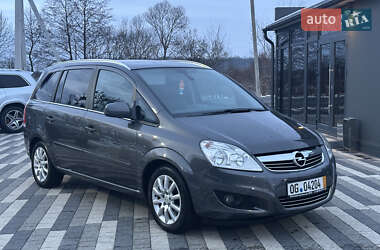 Opel Zafira 2011