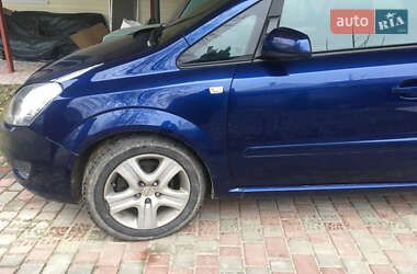 Мінівен Opel Zafira 2008 в Ізяславі