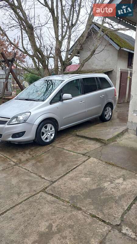 Opel Zafira 2010