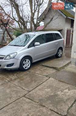 Opel Zafira 2010 Opel Zafira 2010