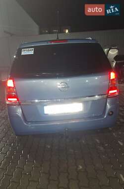 Мінівен Opel Zafira 2007 в Чернівцях