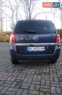 Минивэн Opel Zafira 2011 в Дрогобыче