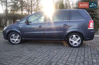 Минивэн Opel Zafira 2011 в Дрогобыче