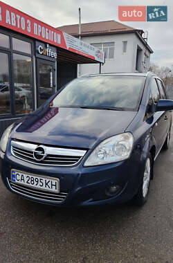 Opel Zafira 2011