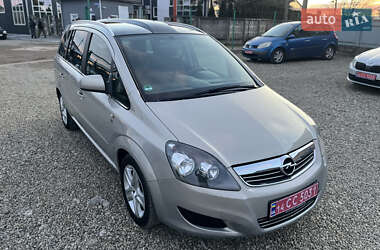 Мінівен Opel Zafira 2010 в Калуші