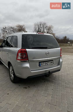 Минивэн Opel Zafira 2008 в Калуше