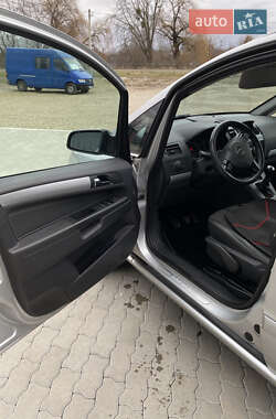 Минивэн Opel Zafira 2008 в Калуше