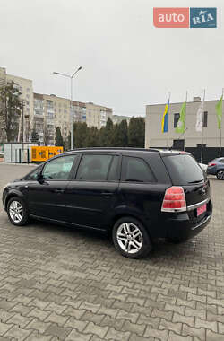 Минивэн Opel Zafira 2007 в Луцке