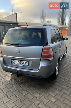 Минивэн Opel Zafira 2006 в Чернигове