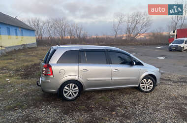 Мінівен Opel Zafira 2008 в Чернівцях