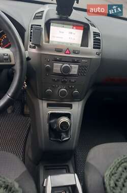 Мінівен Opel Zafira 2005 в Борисполі