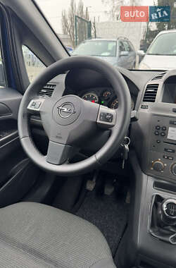 Минивэн Opel Zafira 2007 в Лубнах