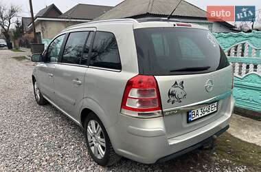 Мінівен Opel Zafira 2009 в Олександрії