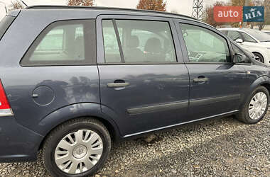 Минивэн Opel Zafira 2009 в Луцке