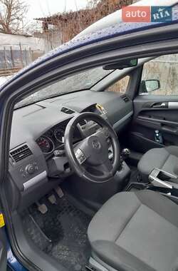 Минивэн Opel Zafira 2006 в 