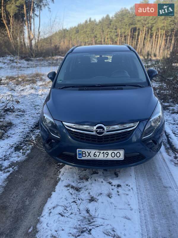 Мінівен Opel Zafira 2016 в Славуті
