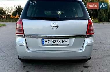Минивэн Opel Zafira 2008 в 