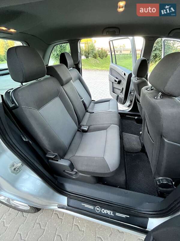 Минивэн Opel Zafira 2008 в Бродах