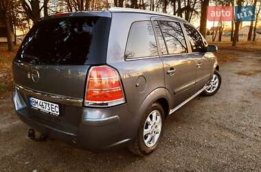 Мінівен Opel Zafira 2007 в Ромнах