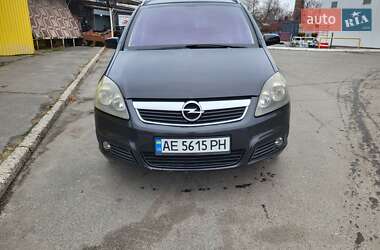 Мінівен Opel Zafira 2006 в Дніпрі