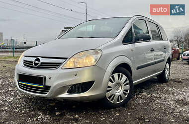 Минивэн Opel Zafira 2009 в Киеве