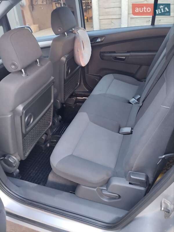 Минивэн Opel Zafira 2007 в Александрие фото 6 Минивэн Opel Zafira 2007 в Александрие