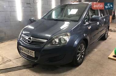 Минивэн Opel Zafira 2010 в Киеве