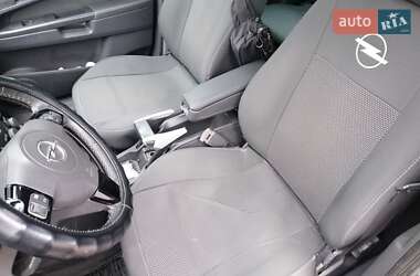 Мінівен Opel Zafira 2010 в 
