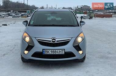 Мікровен Opel Zafira 2015 в Рівному