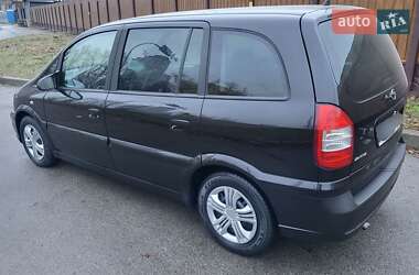 Минивэн Opel Zafira 2004 в Киеве