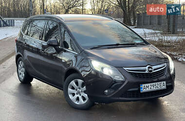 Opel Zafira 2014