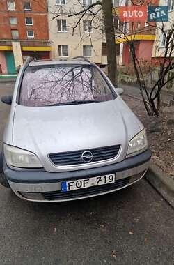 Мінівен Opel Zafira 2001 в Вишгороді