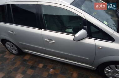 Мінівен Opel Zafira 2010 в Івано-Франківську