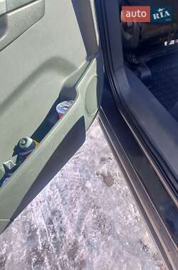 Минивэн Opel Zafira 2009 в 