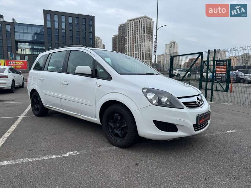 Opel Zafira 2013