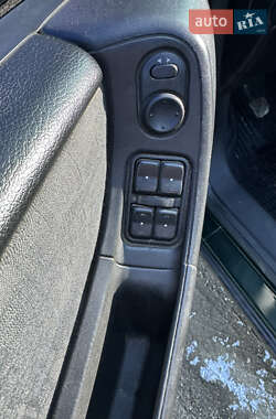 Минивэн Opel Zafira 1999 в 