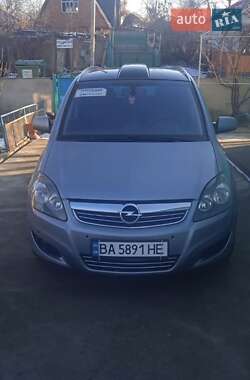 Opel Zafira 2011