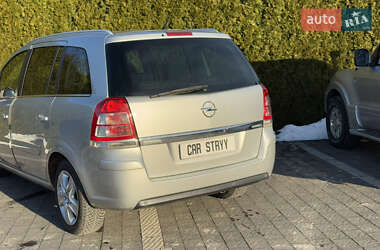 Мінівен Opel Zafira 2011 в Стрию