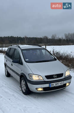 Минивэн Opel Zafira 2002 в Ровно