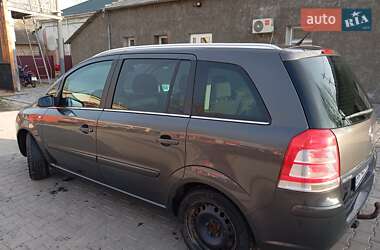 Мінівен Opel Zafira 2009 в Кілії