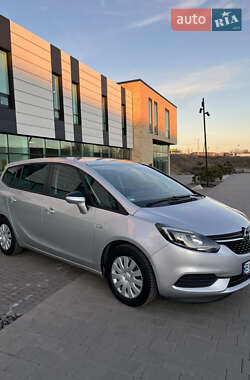 Минивэн Opel Zafira 2018 в Черновцах