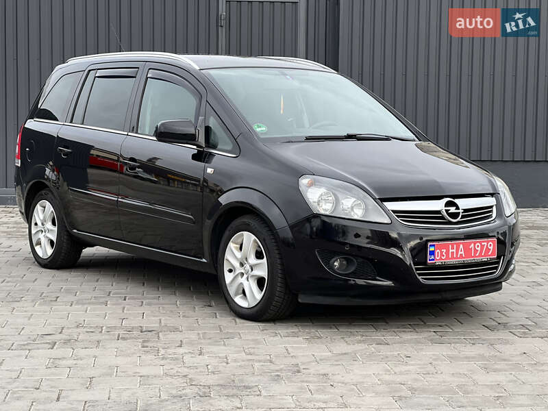 Мінівен Opel Zafira 2011 в Черкасах