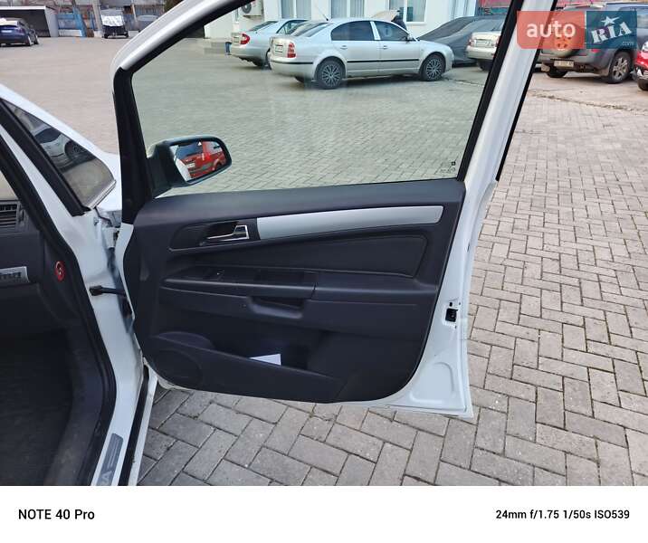 Минивэн Opel Zafira 2008 в Николаеве фото 15 Минивэн Opel Zafira 2008 в Николаеве