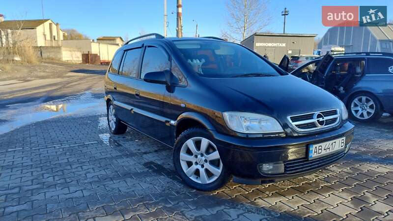 Минивэн Opel Zafira 2004 в Виннице