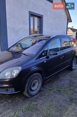 Минивэн Opel Zafira 2006 в 