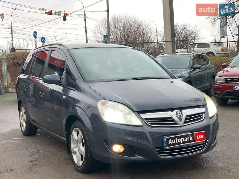 Минивэн Opel Zafira 2008 в Виннице