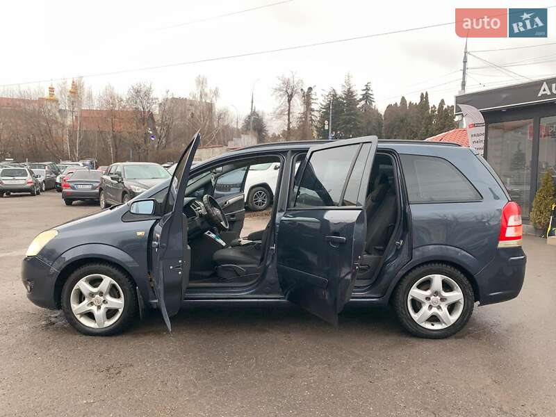 Минивэн Opel Zafira 2008 в Виннице