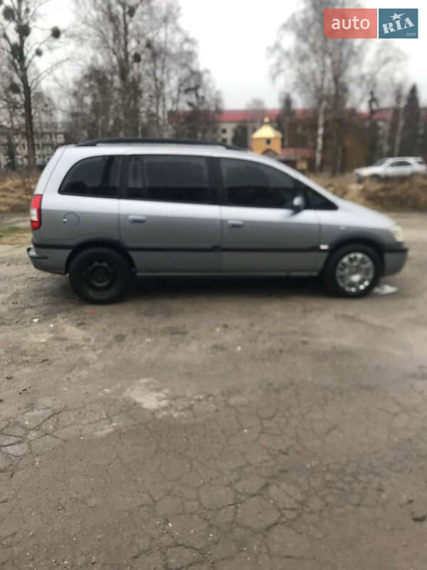 Минивэн Opel Zafira 2003 в Львове