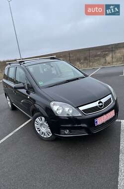 Мінівен Opel Zafira 2007 в Рівному