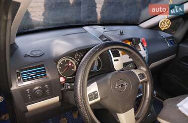 Минивэн Opel Zafira 2008 в 
